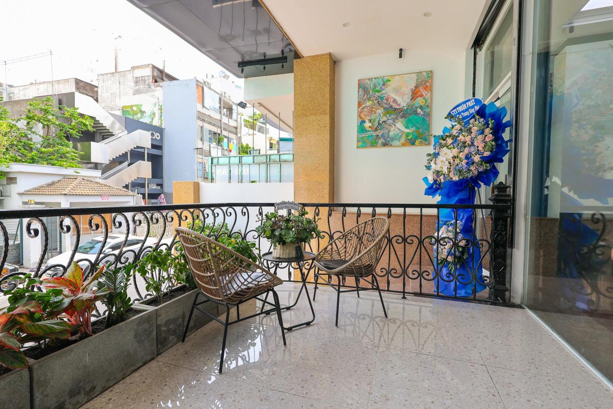 Ruby Star Nam Quoc Cang Hotel 2*